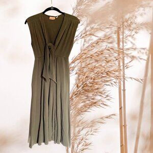 Mixie Green V-Neck Calf-Length Dress — Soft Earth Edit